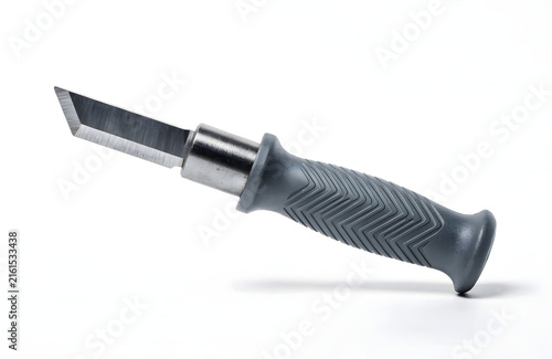 Handheld deburring tool with metal blade for finishing edges and removing plastic burrs