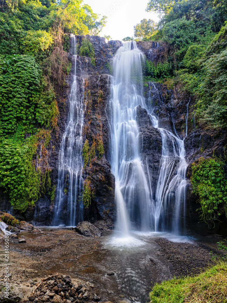 Obraz premium Wasserfall
