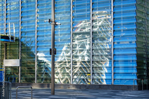 Fotografía Glass facade and urban reflection of modern commercial buildings in Downtown pre