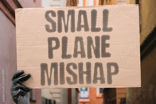 Fotografie "small plane mishap" The light aircraft suffers a malfunction during its short journey