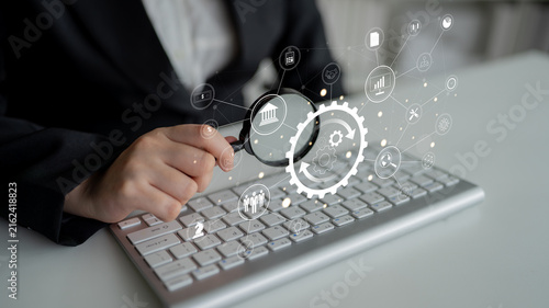 Foto A business process automation and operations management system