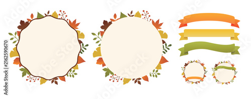 秋の葉のイラストフレームセット　リボン　紅葉　モミジ　イチョウ　葉っぱ　あしらい　飾り　装飾　枠