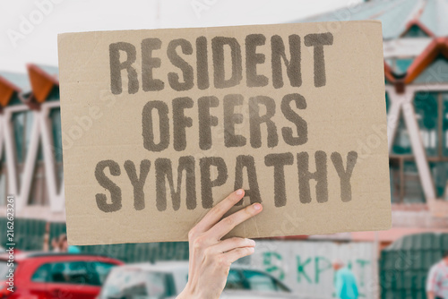 Quadro su tela "resident offers sympathy" A local expresses condolences publicly