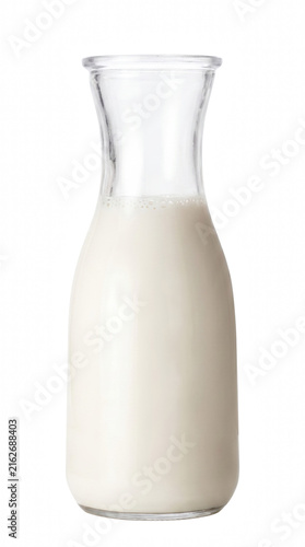 Fotografie Fresh milk in a clear glass carafe