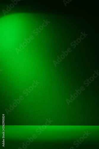 Obraz na płótnie Fundo preto com luz diagonal verde