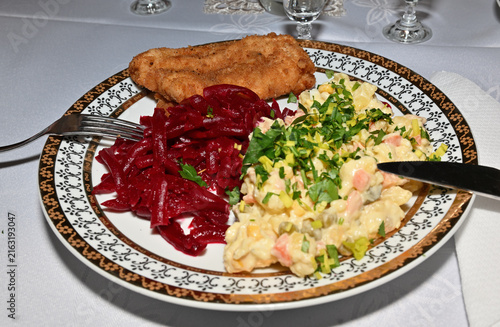 Konstfotografi Christmas food chicken salad, beetroot potato salad