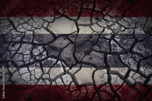 Canvastavla Thailand flag on cracked dry soil representing drought and climate crisis