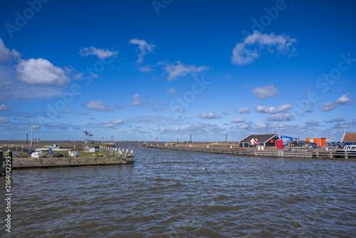 Cuadro en lienzo Marken is a peninsula connected by a causeway to the waters of Lake Ijssel, in the Netherlands, located in the municipality of Waterland in the province of North Holland