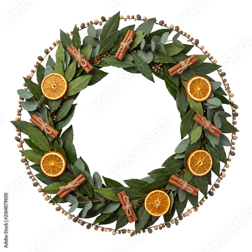 christmas wreath with cinnamon sticks and orange slices