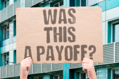Foto "Was this a payoff?" The transaction resembles an improper reward