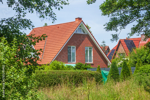 Modernes Wohngebäude im Grünen ,  Bad Zwischenahn, Niedersachsen, Deutschland
