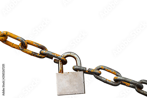 Foto Old metal chain with peeling orange paint, connected by hanging steel padlock, isolated on white background with clipped path, empty copy space