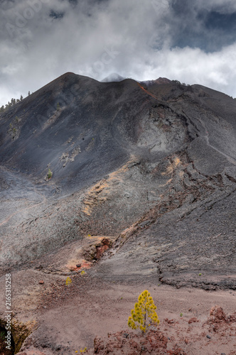 Spain, Canary Islands, La Palma, View of duraznero volcano and ruta de los volcanes