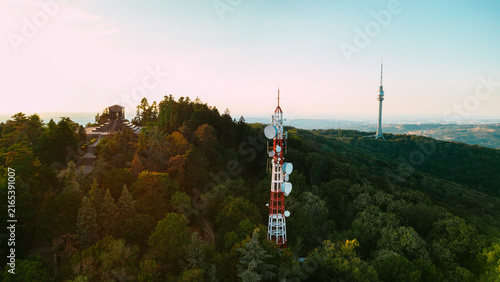 Cuadro en lienzo Aerial view of a red and white broadcasting tower on Avala mountain