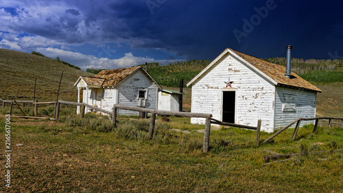 Obraz na płótnie Willow Creek Guard House Uinta Forrest