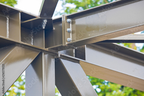 GALVANIZED AND PAINTED STEEL STRUCTURE WITH TUBULAR COLUMNS, HEA BEAMS,