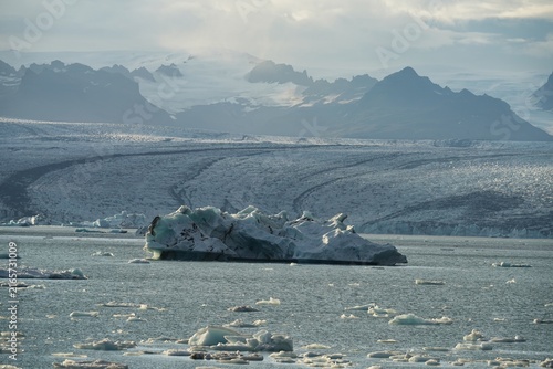 Bild auf Leinwand Jokulsarlon is a famous glacial lagoon in southern Iceland, at the foot of the Vatnajokull glacier