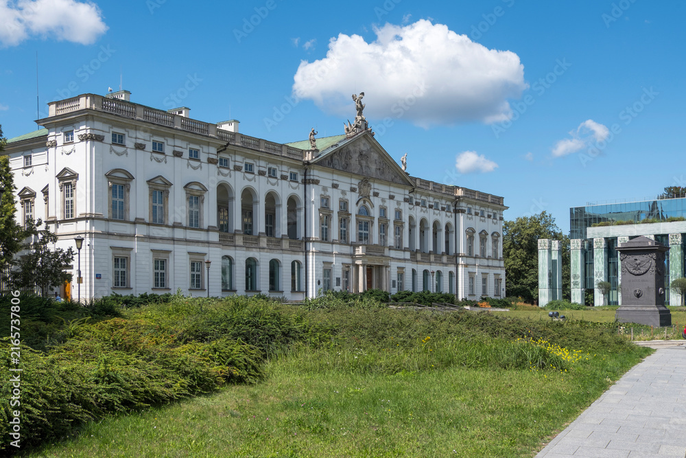 Obraz premium View of the Krasinski Palace in Warsaw, Poland