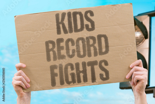 Canvastavla "Kids record fights" Altercations filmed for social