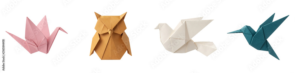 Naklejka premium Set of Four Origami Paper Birds Isolated, Folded Pink Crane Ochre Owl Cream Dove and Teal Hummingbird, Handmade Japanese Paper Craft Collection