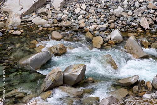 Quadro su tela Rocky River Rapids Flowing Over Boulders at Othello Tunnels in Hope, BC, Canada