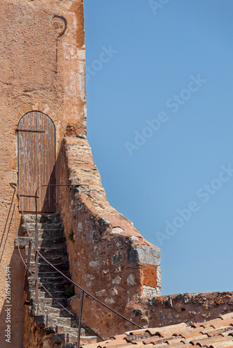 Quadro su tela Steile Treppe zum Uhrenturm, Roussillon, Provence, Luberon, Vaucluse