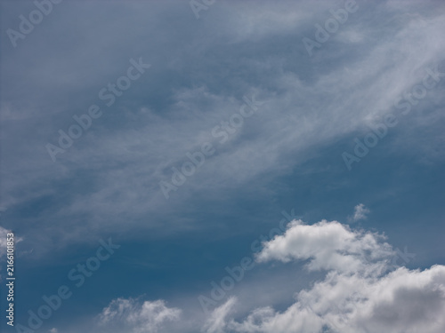 Quadro su tela Clear blue summer sky above White Plains in Westchester County, New York