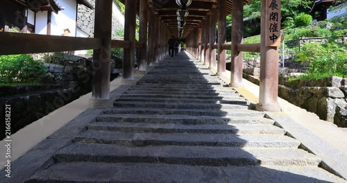 大和國長谷寺の登廊を歩く　奈良県