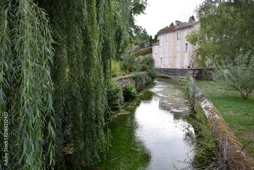 Принти на полотні La rivière Boême à Mouthiers sur Boême, en Charente, Nouvelle Aquitaine, France