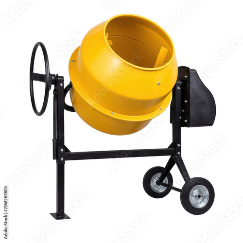 Foto Bright yellow portable cement mixer with a black frame and wheels is prominently