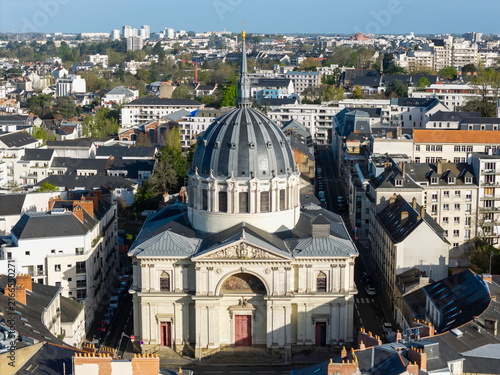 Cuadro en lienzo Notre dame de bon port, église à Nantes