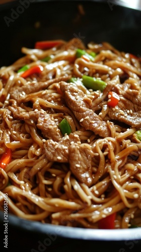 Delicious Asian Chow Mein Noodles with Beef and Herbs