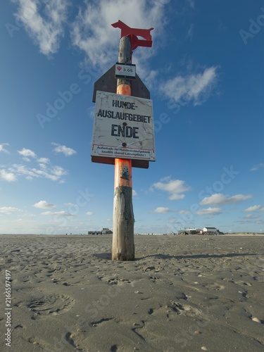 Hunde Auslaufgebiet Ende Schild