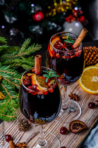 mulled wine with spices, mulled wine, winter drink, Christmas spirit