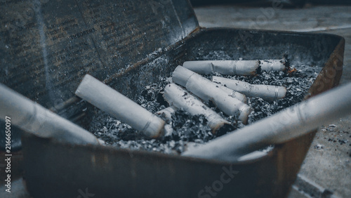 Fotografie cigarette and ashtray