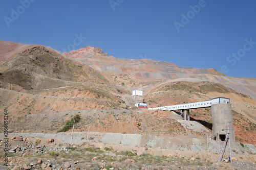 Obraz na plátne environmentally unfriendly gold mining in the mountainous landscape