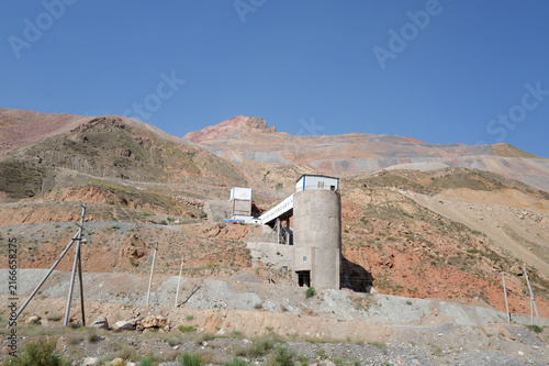 Canvas Print environmentally unfriendly gold mining in the mountainous landscape