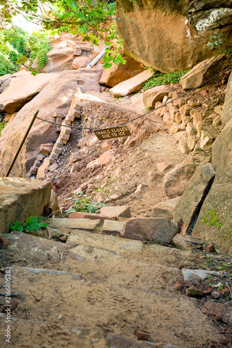 A sign blocking a closed hiking trail in Zion National Park, Utah