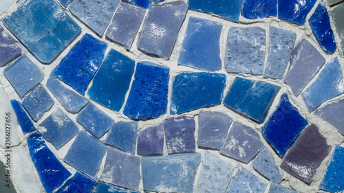 Quadro su tela Icy blue and purple mosaic texture with weathered glass tiles