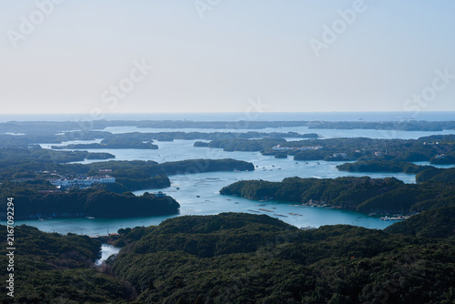 Naklejka 三重県志摩の展望台から望むリアス海岸と多島美の風景