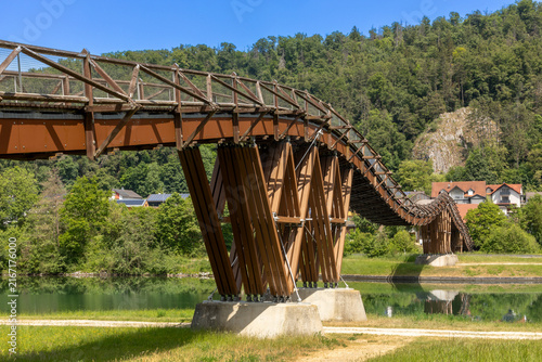Holzbrücke Tatzlwurm über die Altmühl bei Essing, Bayern