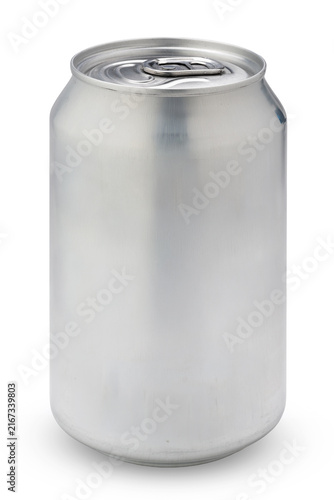 blank silver aluminum soda can mockup isolated on  white with clipping path.. Perfect template for branding, package design showcase, and soft drink or beer product presentation.