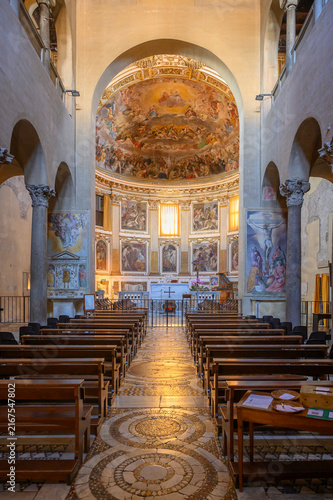 Bild auf Leinwand Interior of the Basilica of Santi Quattro Coronati in Rome, Italy, featuring woo