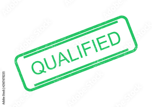 Foto Green qualified stamp badge with white text on transparent background