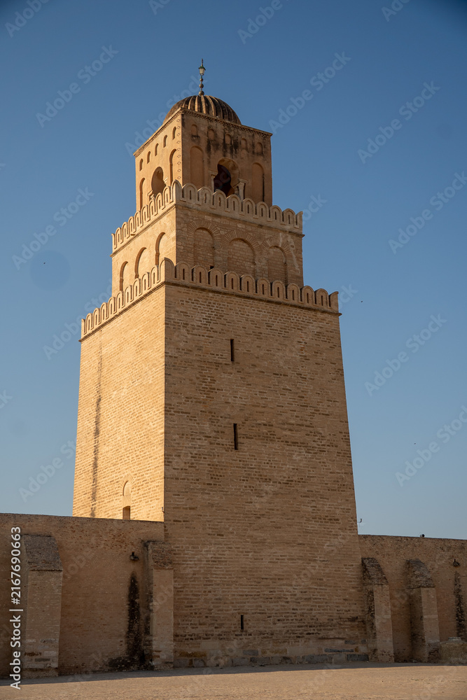 Obraz premium Minaret on the outer wall of the Great Mosque in Kairouan, Tunisia