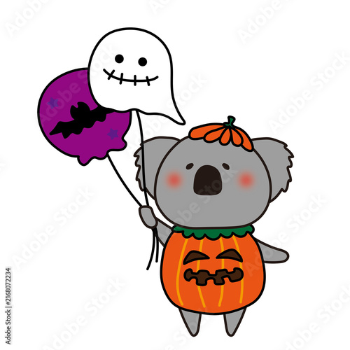 ジャックオランタンの仮装をしてハロウィンの風船を持っているコアラ