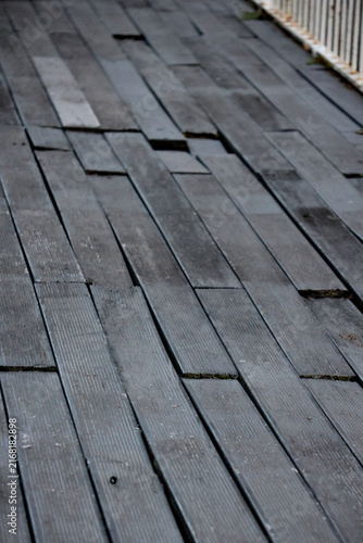 Canvastavla Weathered wooden planks show signs of age and wear