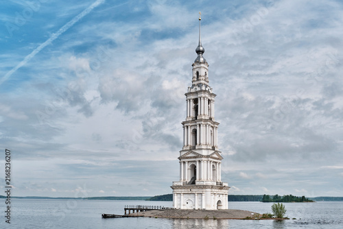 Konstfotografi Flooded Belfry of Saint Nicholas Cathedral on Island surrounded of water in Kaly