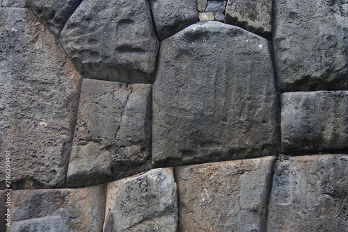 Große Felsblöcke in der Steinmauer von Sacsayhuamán