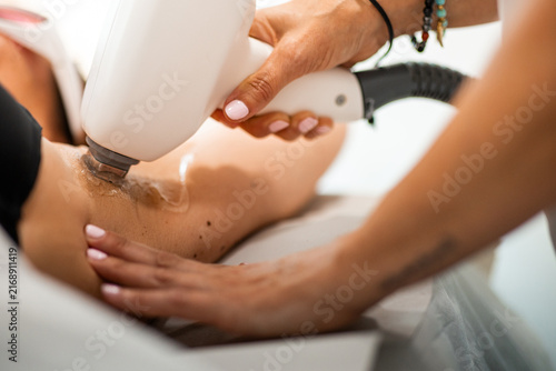 Bild auf Leinwand Professional laser epilation procedure in beauty clinic